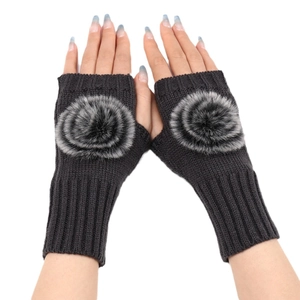 Mitaines tricotées gris foncé pour femme avec décoration de pompon en fausse fourrure