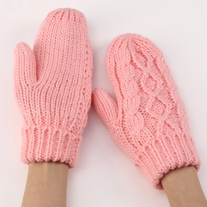 Manoplas de punto de ochos para mujer en rosa con puños acanalados y tejido grueso cálido