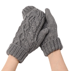 Manoplas de punto trenzado gris oscuro para mujer con lana gruesa y puños elásticos