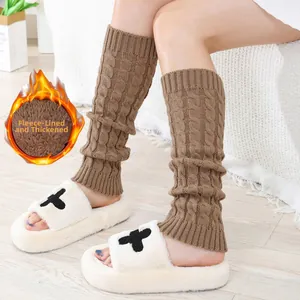 Γυναικείες πλεκτές γκέτες με επένδυση fleece σε καφέ χρώμα για μέγιστη ζεστασιά τον χειμώνα