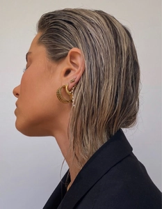 18k vergoldete Edelstahl-Creolen und Ohrstecker-Set für einen modischen Lagen-Look