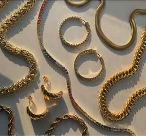 Set gioielli in acciaio inossidabile placcato oro 18k con orecchini a cerchio e catene