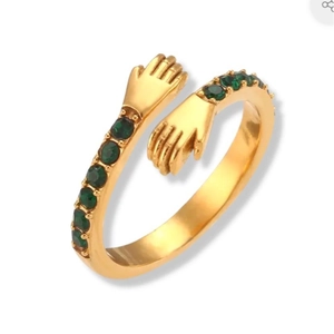Anello regolabile mani che abbracciano in acciaio inossidabile 18K con zirconi verdi