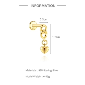 Detail van de S925 sterling zilveren gouden hart oorknopjes met afmetingen en gewicht