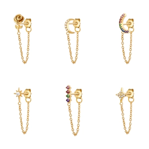 Set di sei orecchini S925 in argento dorato con nappe e motivi a rosa luna e stella