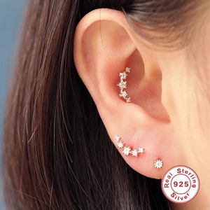 Elegantes Set aus 925 Sterling Silber Ohrmanschetten mit funkelnden Zirkonia-Steinen