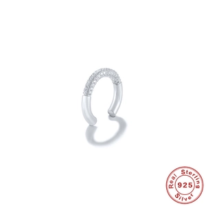 Elegante 925 Sterling Silber Creolen mit funkelnden Zirkoniasteinen in Pavé-Fassung