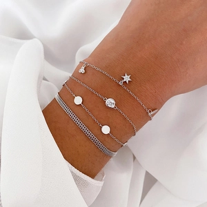 Detail von S925 Sterlingsilber Armband-Set mit Sternen und Zirkonia Anhängern