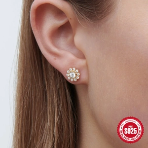Elegante S925 Sterlingsilber Blumen Ohrstecker mit funkelnden Zirkonia Steinen besetzt