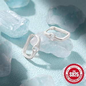Minimalist S925 sterling silver U-shaped chain link earrings on light blue stone