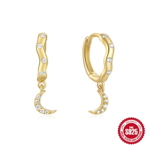 S925 sterling silver asymmetrical crescent moon earrings with gold plated wavy hoop design