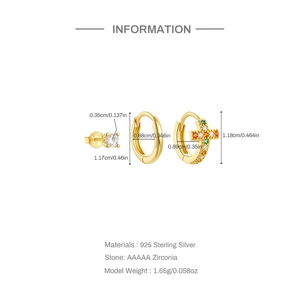 Dettaglio del set orecchini a croce in argento 925 dorato con zircone AAAAA e misure