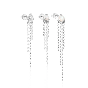 Dettaglio degli orecchini in argento S925 con opale, zircone e lunghe nappe a catena