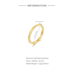 Details des S925 Sterling Silber Rings mit strukturierter Ringschiene und AAAAA+ Zirkonia