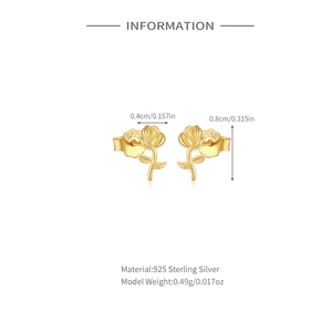 Makro-Detail der S925 Sterlingsilber Rosen-Ohrstecker in Gold mit Größenangaben