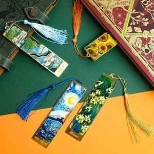 Künstlerische Metall-Lesezeichen mit Van-Gogh-Gemälden und Seidenquasten auf Büchern