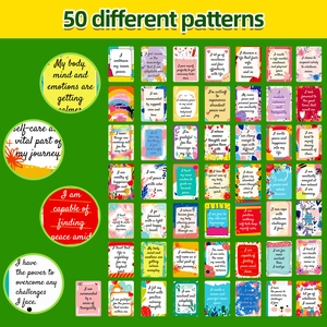 Set mit 50 einzigartigen Affirmationskarten mit floralen und geometrischen Designs