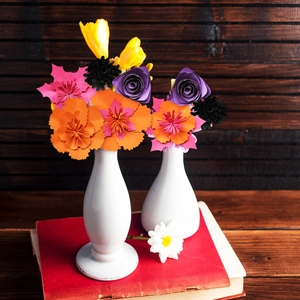3D handmade paper flowers in white ceramic vases for Halloween party wall decoration