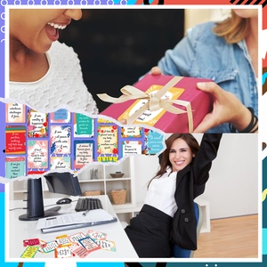 Collage mit farbenfrohen Motivationskarten mit handgezeichneten Mustern und Sprüchen