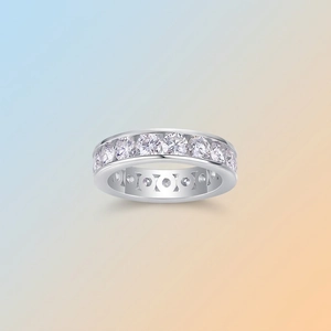 Elegant S925 sterling silver eternity ring featuring brilliant moissanite round cut stones