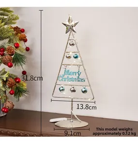 Detailansicht des 31,8cm silbernen Draht-Weihnachtsbaums mit LEDs und Glocken