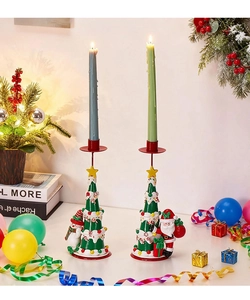 Festliche Weihnachts-Kerzenständer mit Weihnachtsmann, Schneemann und farbigen Kerzen
