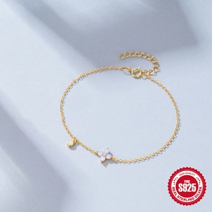 Elegant gold S925 sterling silver bracelet with blue opal clover and sparkling zircon