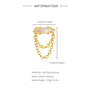 Detail van 925 sterling zilveren gouden knop met ovale opaal en zirkoon dubbele ketting