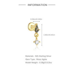 Makro-Detail des S925 Silber-Moosachat-Ohrsteckers mit präzisen Produktabmessungen