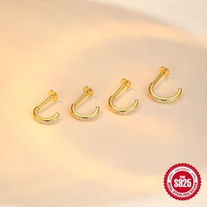 Set mit vier Ohrringen aus S925 Sterlingsilber vergoldet mit Mikrozirkonia-Besatz