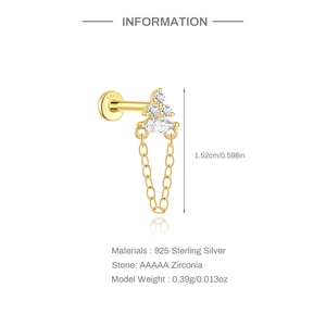Détail d'un clou d'oreille en argent S925 avec zircons et dimensions de la chaîne