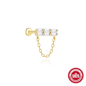 Puce d'oreille carpe koi en argent S925 doré avec zircons baguette et chaîne pendante