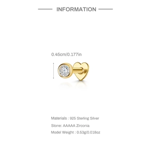 Détail d'un clou d'oreille en argent S925 avec zircone AAAAA et dimensions du produit
