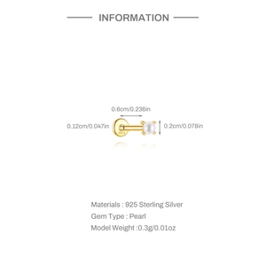 Détail macro du clou d'oreille perle or en argent 925 avec dimensions précises