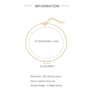 Dettaglio del bracciale in argento s925 dorato con doppio zircone e catena regolabile