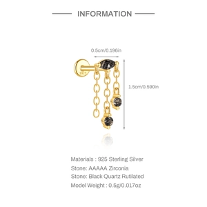 Détail de puce d'oreille en argent S925 avec quartz marquise et pampille de chaîne fine
