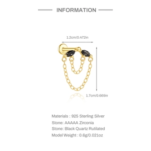 Détail du clou d'oreille double chaîne en argent S925 avec quartz rutilé noir et zircon