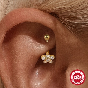 S925 sterling zilveren gebogen barbell met CZ-bloem voor oor- en navelpiercings