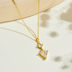 Minimalistische S925 Sterlingsilber Goldkette mit doppeltem Zirkonia-Anhänger