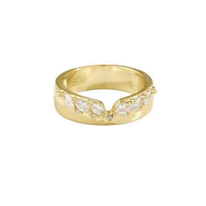 Bague irrégulière en argent S925 plaqué or 18K avec gemmes marquise sur fond blanc