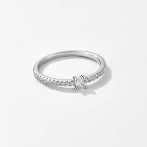 Elegant S925 sterling silver ring with a round zircon centerpiece and pavé diamond band