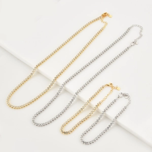Klassisches Set aus S925 Sterlingsilber Tennis-Halskette und Armband mit runden Zirkonia