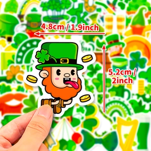 Set di 50 adesivi San Patrizio con leprechaun per laptop e decorazione valigie verdi
