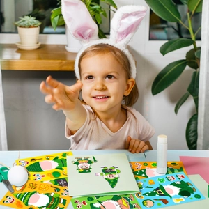 Adesivi di San Patrizio per bambini con gnomi colorati e motivi a quadrifoglio fai-da-te