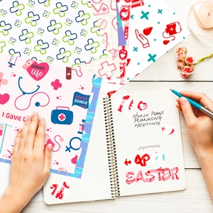 Papier de scrapbooking thèmes infirmière et Pâques avec des icônes médicales