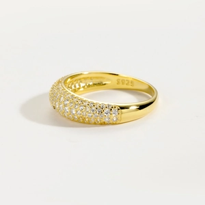Detailed close-up of S925 sterling silver hallmarked inner band with pavé zircon setting
