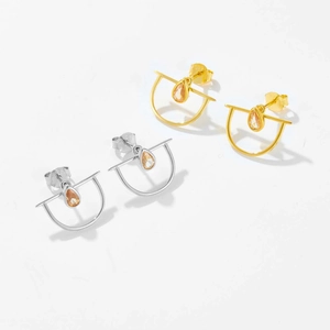 Pendientes en U de plata S925 con gemas color champán en forma de pera, acabado oro y plata