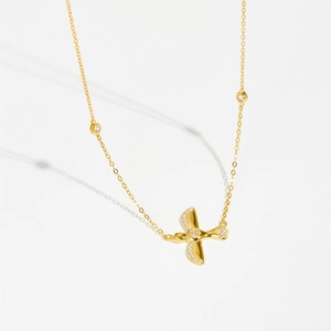 Elegant 925 silver golden necklace with swallow pendant and sparkling zircon accents