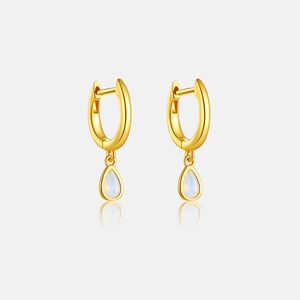 Detail of S925 silver gold-plated hoop earrings with pear-shaped iridescent stones