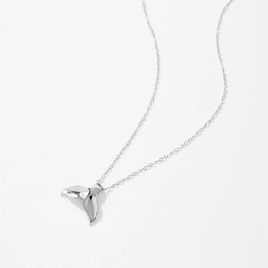 Minimalistische S925 Sterlingsilber Kette mit poliertem Fischschwanz Anhänger an feiner Kette